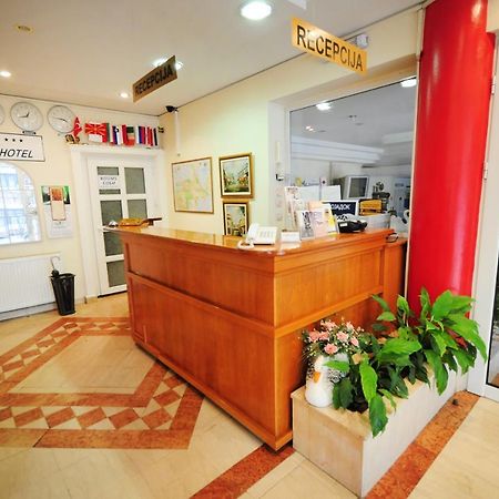 Vip Hotel Skopje - New Management מראה חיצוני תמונה