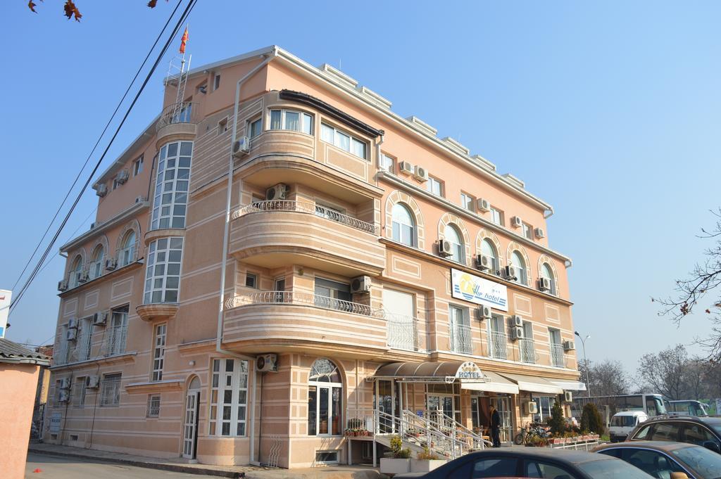 Vip Hotel Skopje - New Management מראה חיצוני תמונה