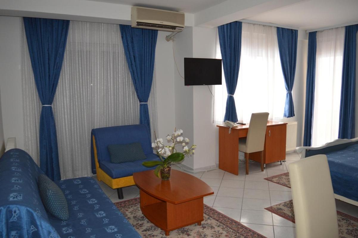 Vip Hotel Skopje - New Management מראה חיצוני תמונה