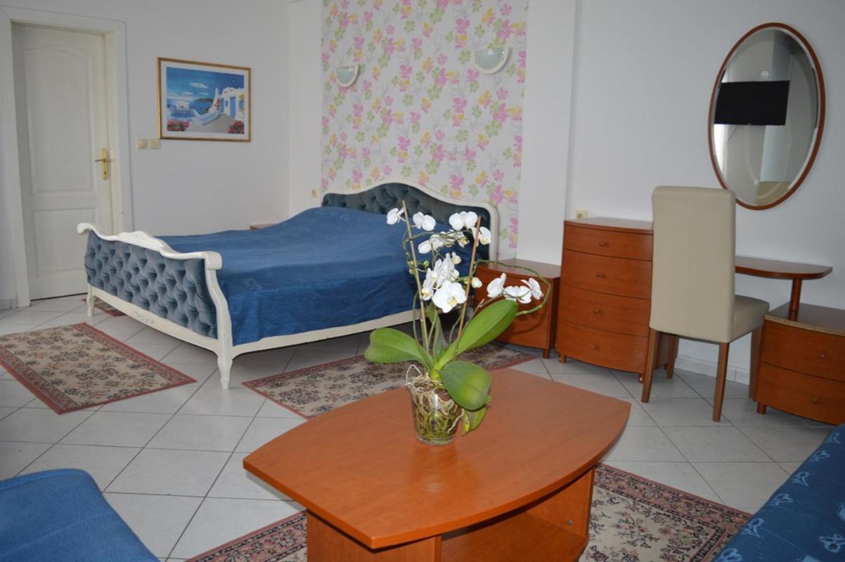 Vip Hotel Skopje - New Management מראה חיצוני תמונה
