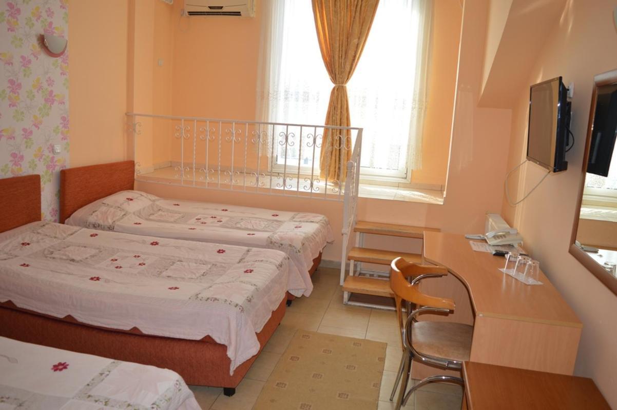Vip Hotel Skopje - New Management מראה חיצוני תמונה